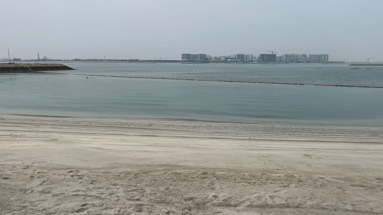 Solymar Beach - media 2