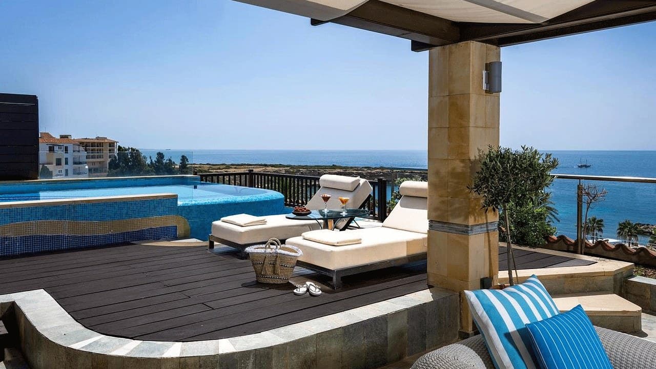 Swimming Pool and Beach (Coral Bay Hotel and Resort) - media 11