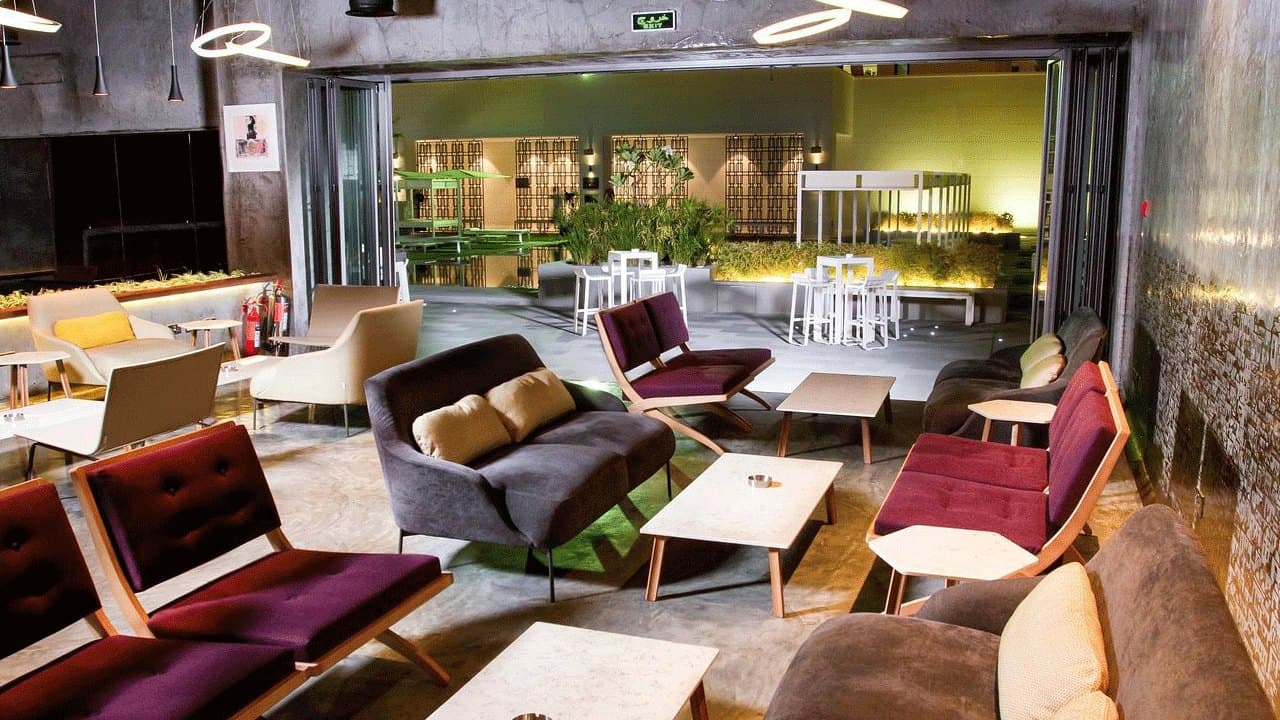 Elements Pool & Lounge - media 5