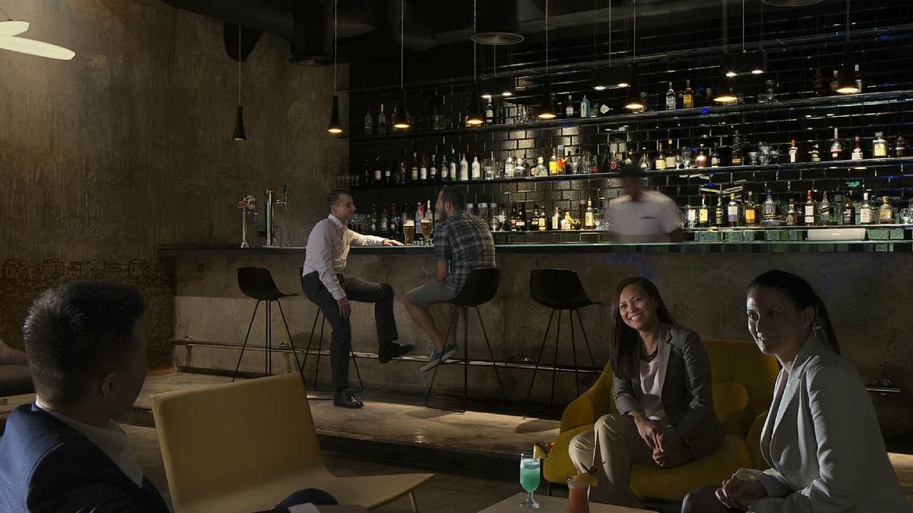 Elements Pool & Lounge - media 7