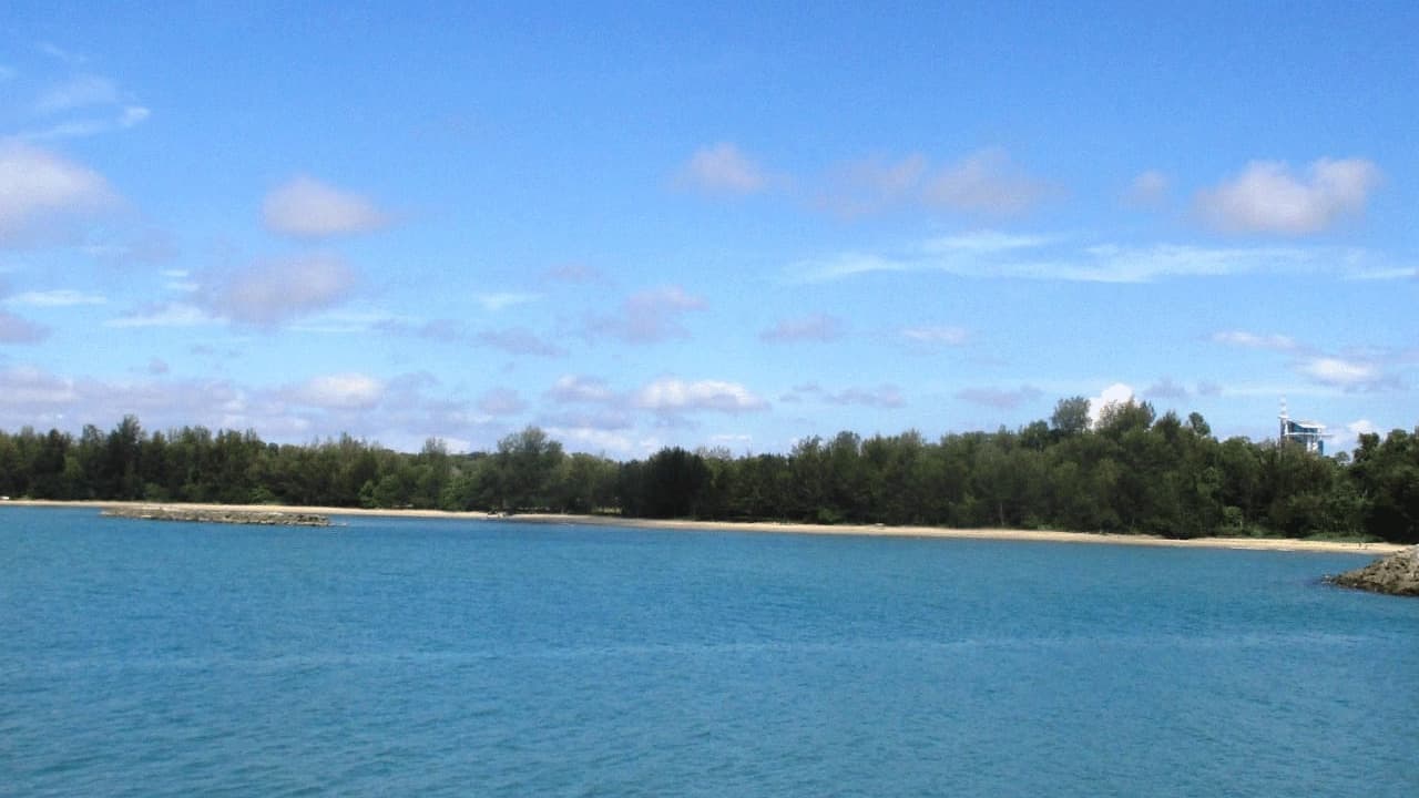 Tungku Beach